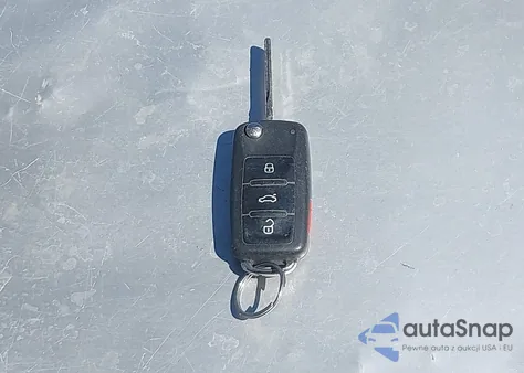 2015 Volkswagen Jetta 1.8T Se из США, поврежденный, VIN 3VWD17AJ2FM258456